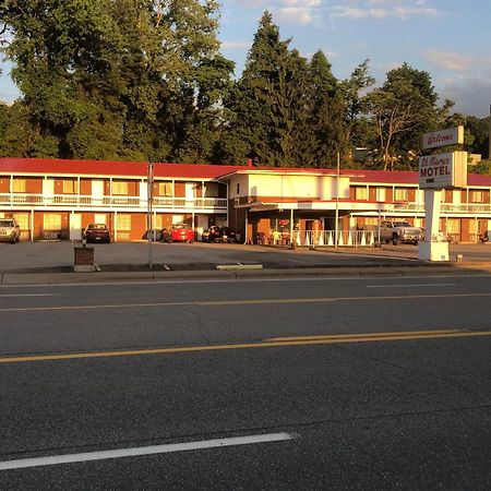 St. Mary'S Motel Saint Marys Exteriör bild